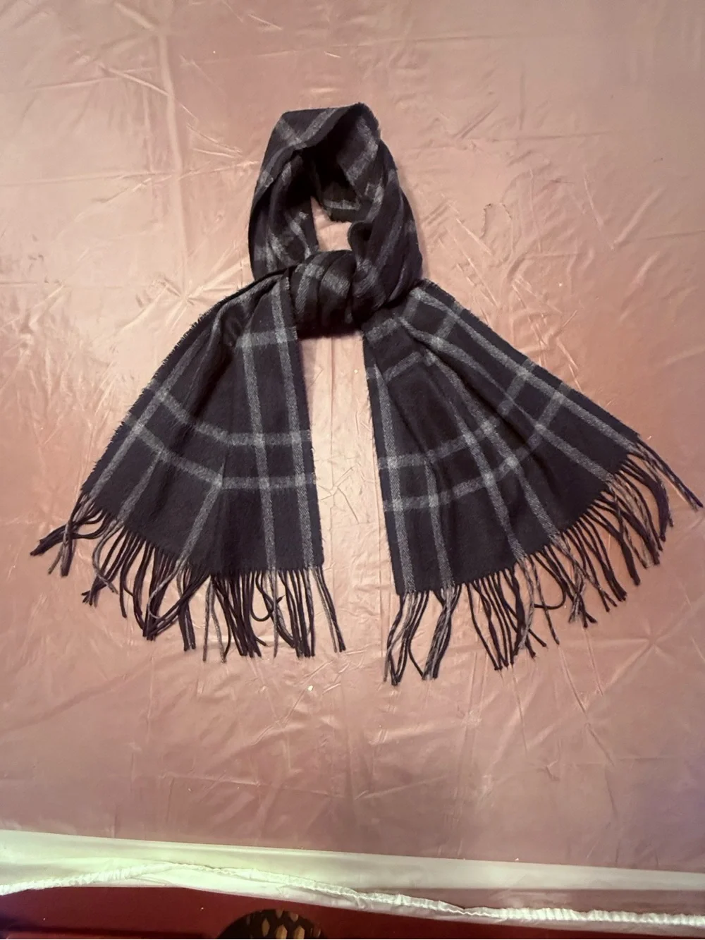Geoffrey Beene Cashmere Black and Gray Plaid Fringe Scarf